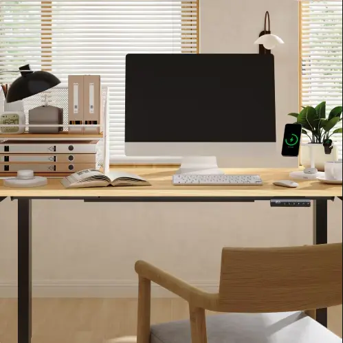 flexispot e1 pro vue de face avec un plan de travail bien organisé.